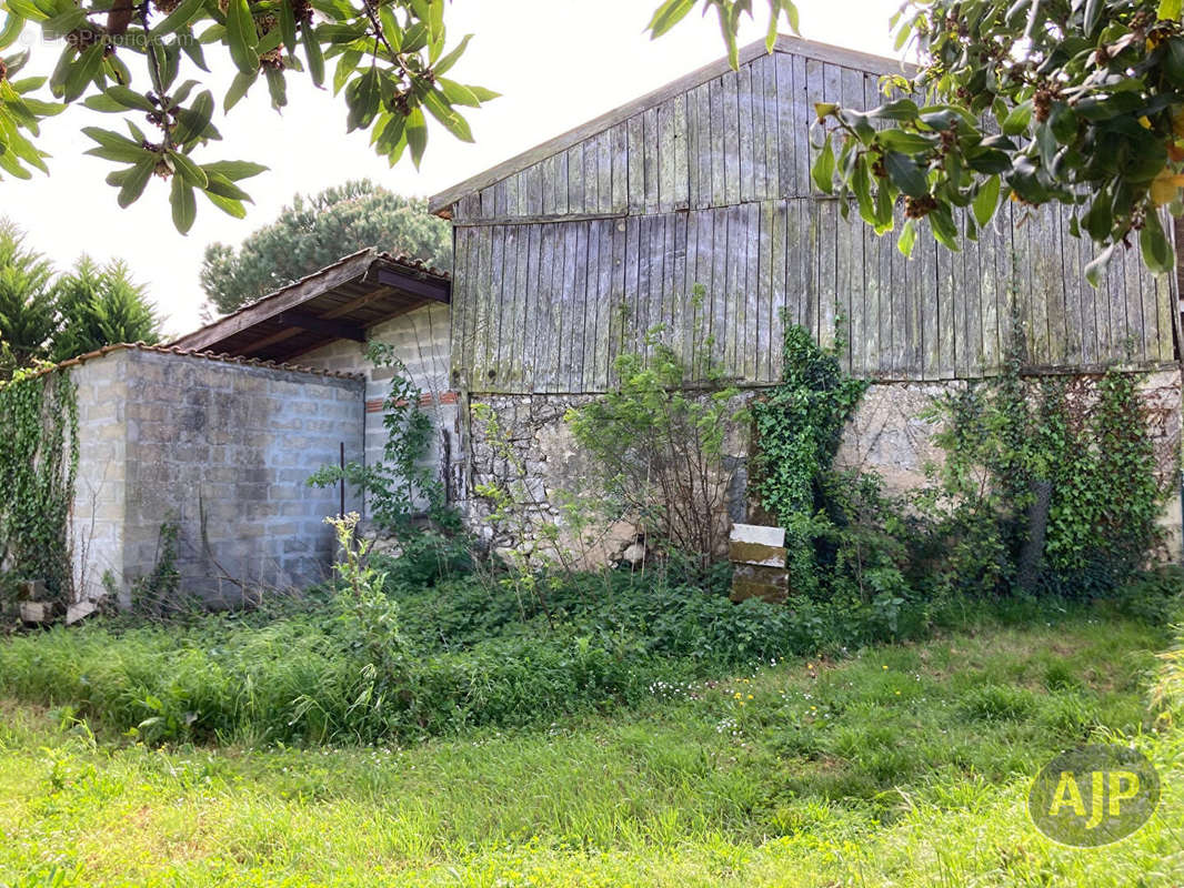 Maison à VERTHEUIL