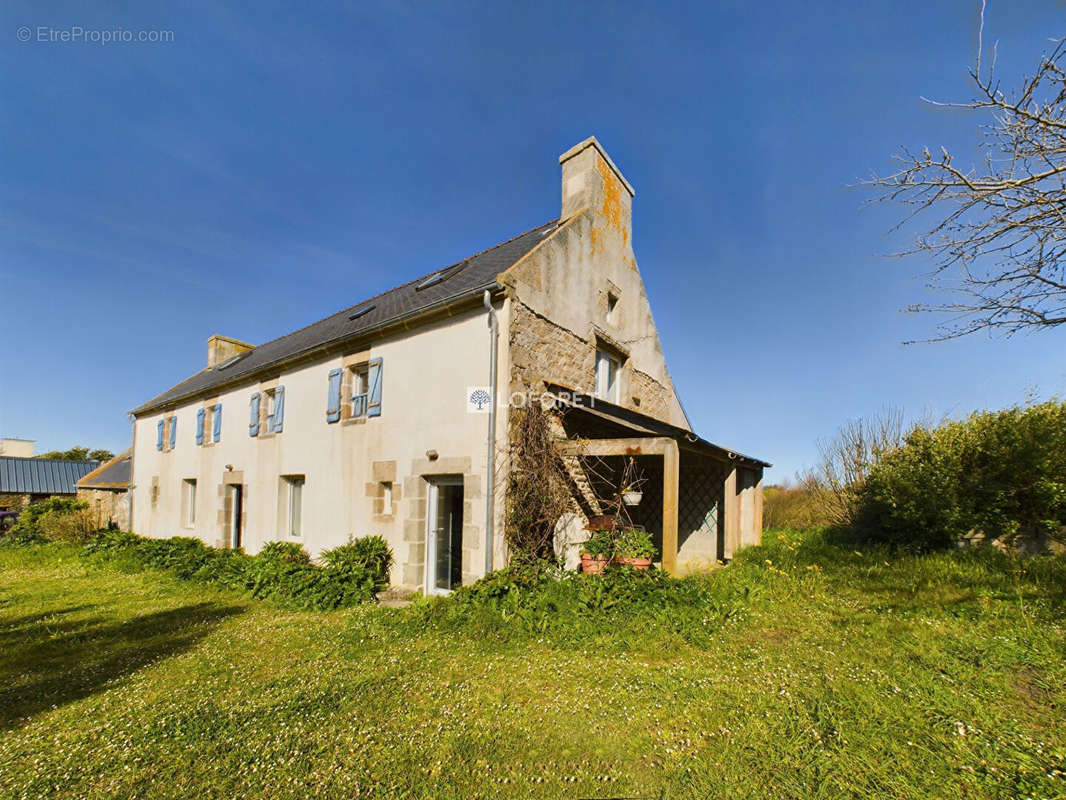 Maison à PLOZEVET