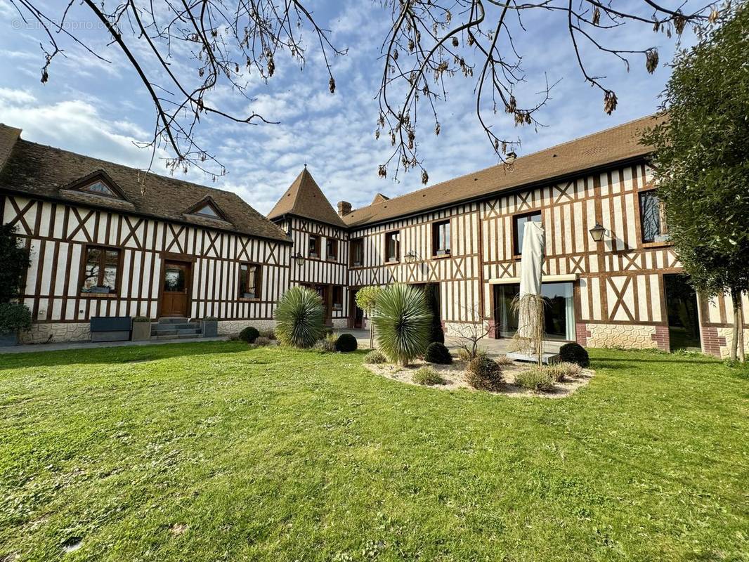 Maison à CRIQUEBEUF-SUR-SEINE