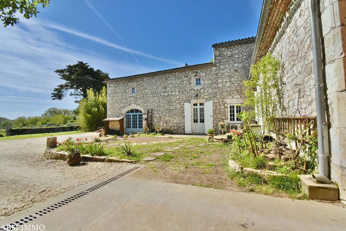 Maison à MONBAZILLAC