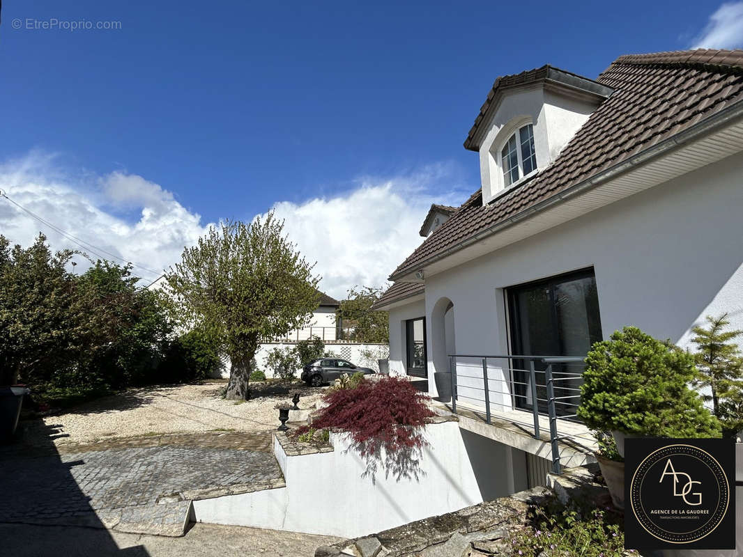 Maison à DOURDAN