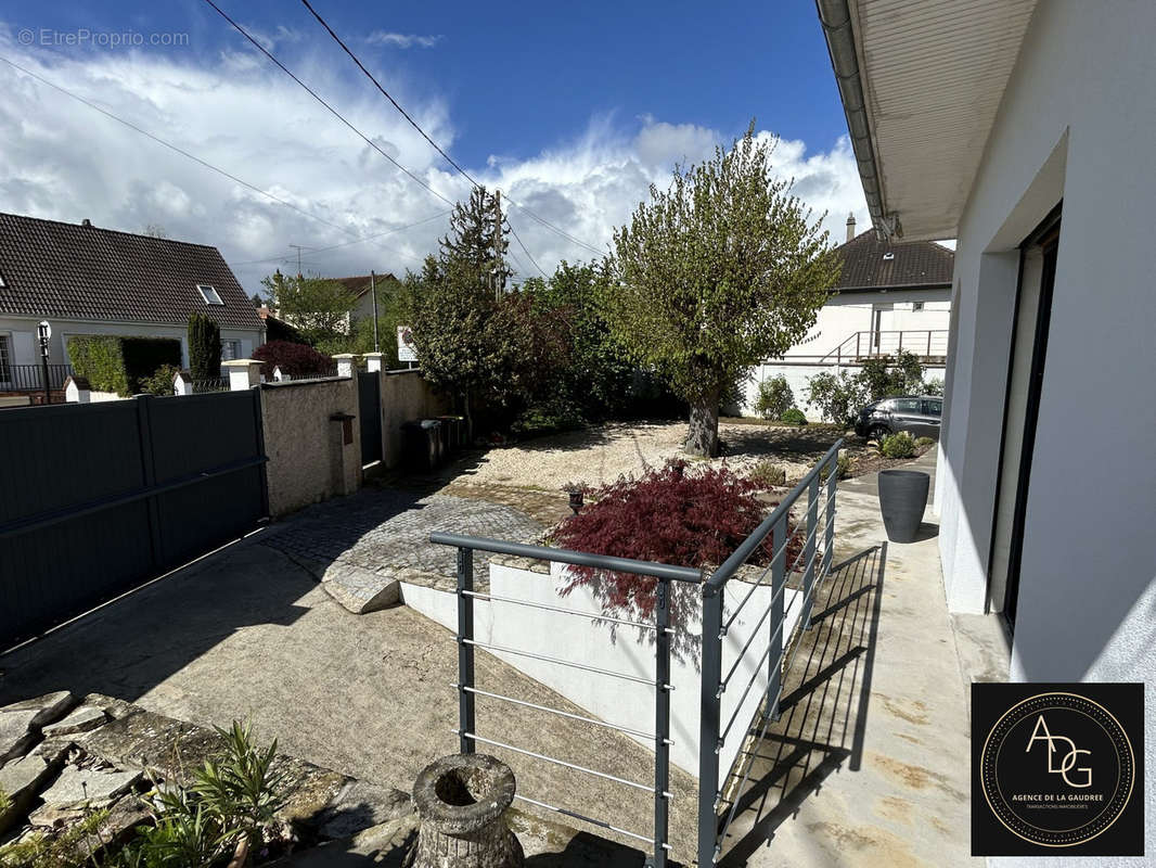 Maison à DOURDAN