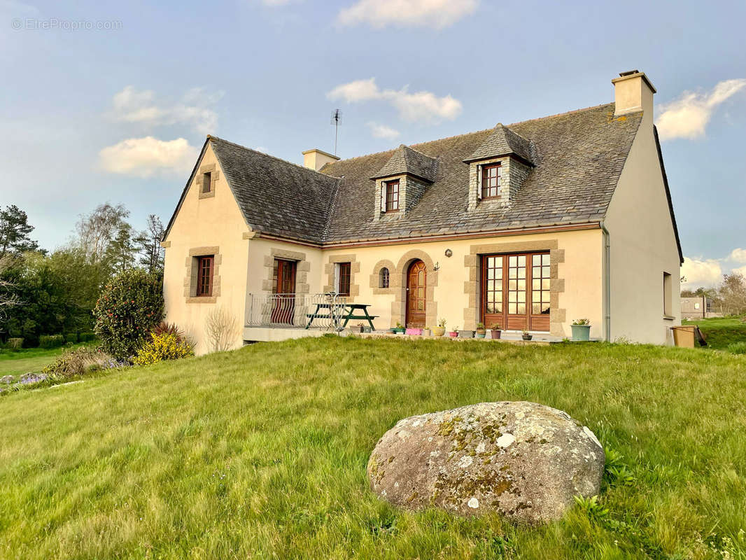 Maison à PLEUMEUR-BODOU