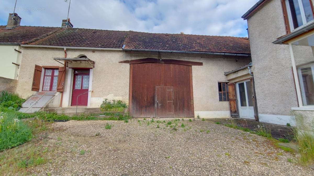 Maison à VILLERS-LES-POTS