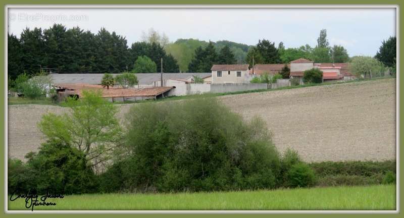 Maison à BLANZAC-PORCHERESSE