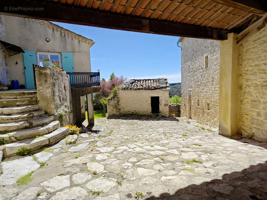 Maison à ORGNAC-L&#039;AVEN