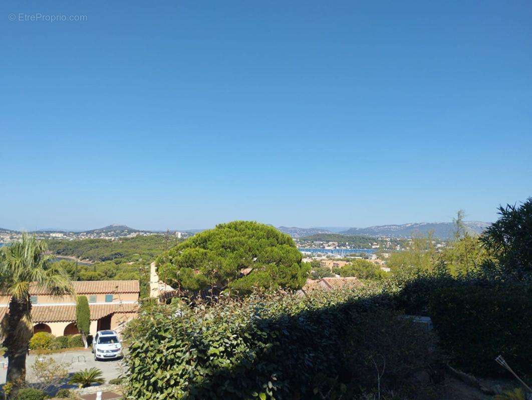 Appartement à SAINT-MANDRIER-SUR-MER