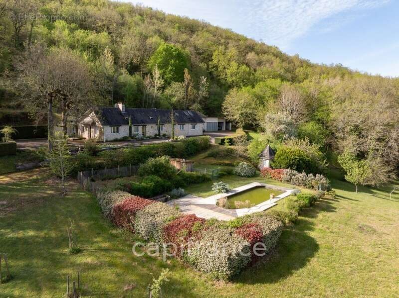 Maison à CHASTEAUX