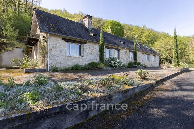 Maison à CHASTEAUX