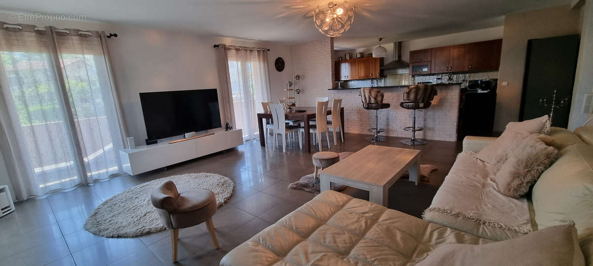 Appartement à VENCE