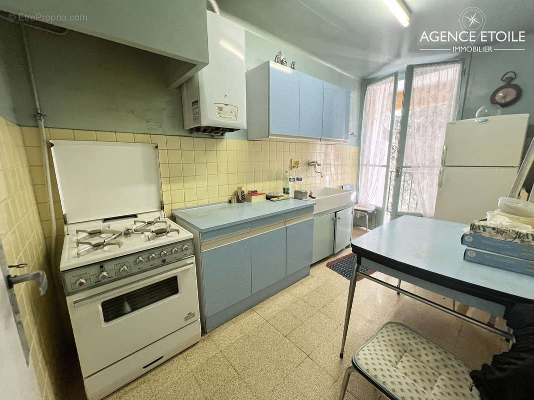 Appartement à MARSEILLE-11E