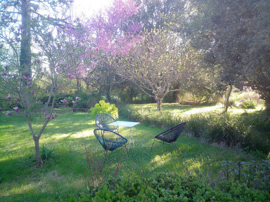 Jardin - Garden Table - Maison à CAZAUX-D&#039;ANGLES