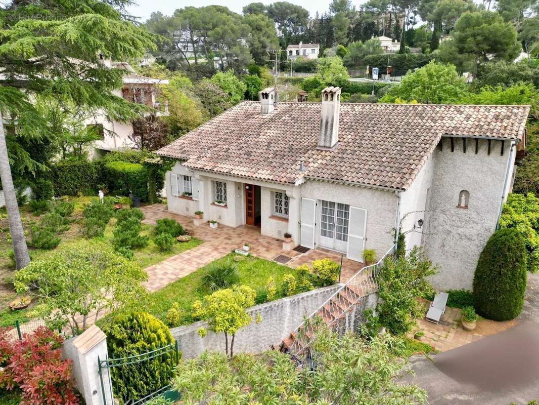 Maison à MOUGINS