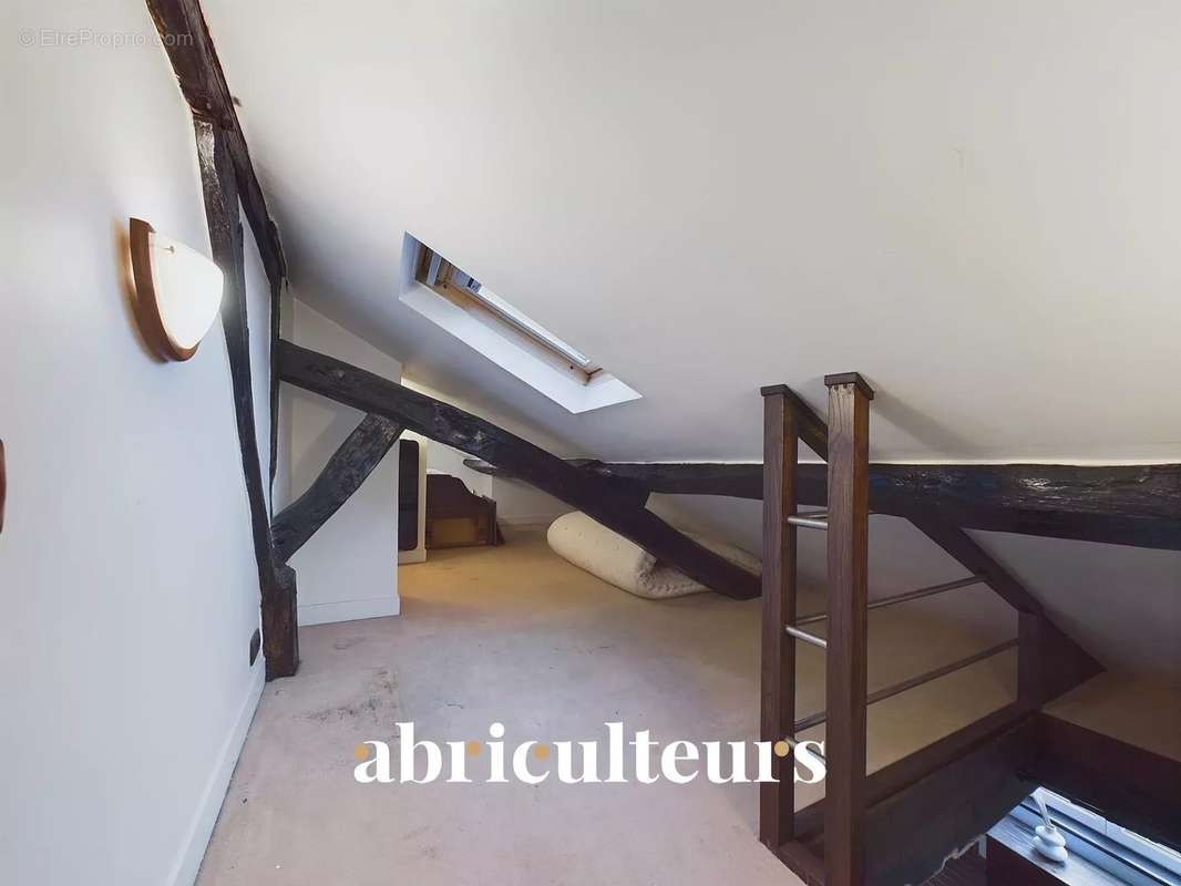 Appartement à PARIS-2E