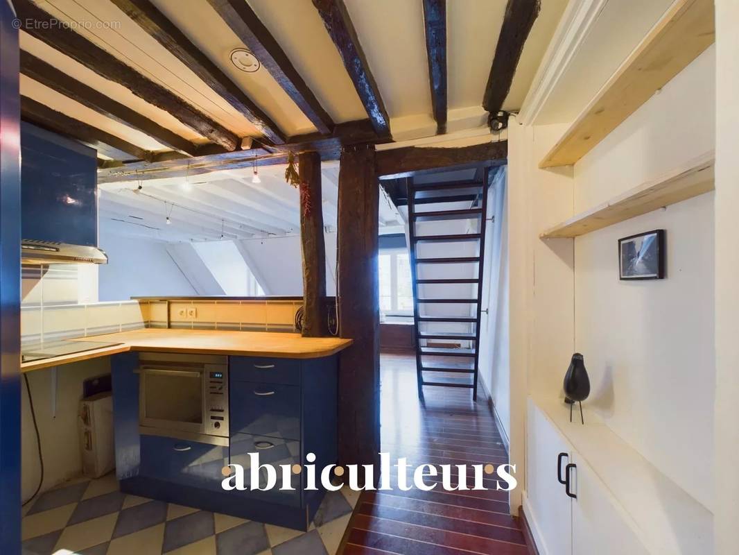 Appartement à PARIS-2E