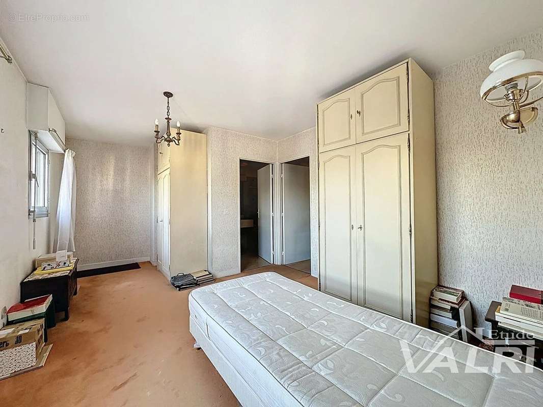 Appartement à PARIS-12E