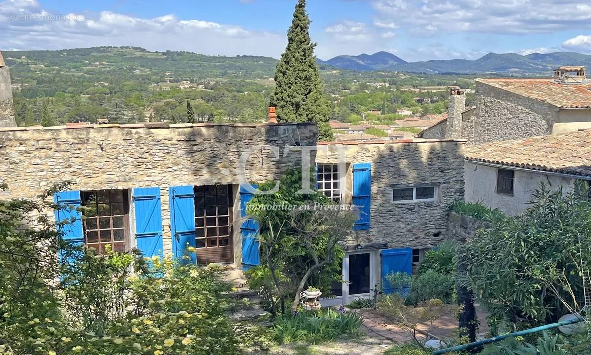 Maison à VAISON-LA-ROMAINE