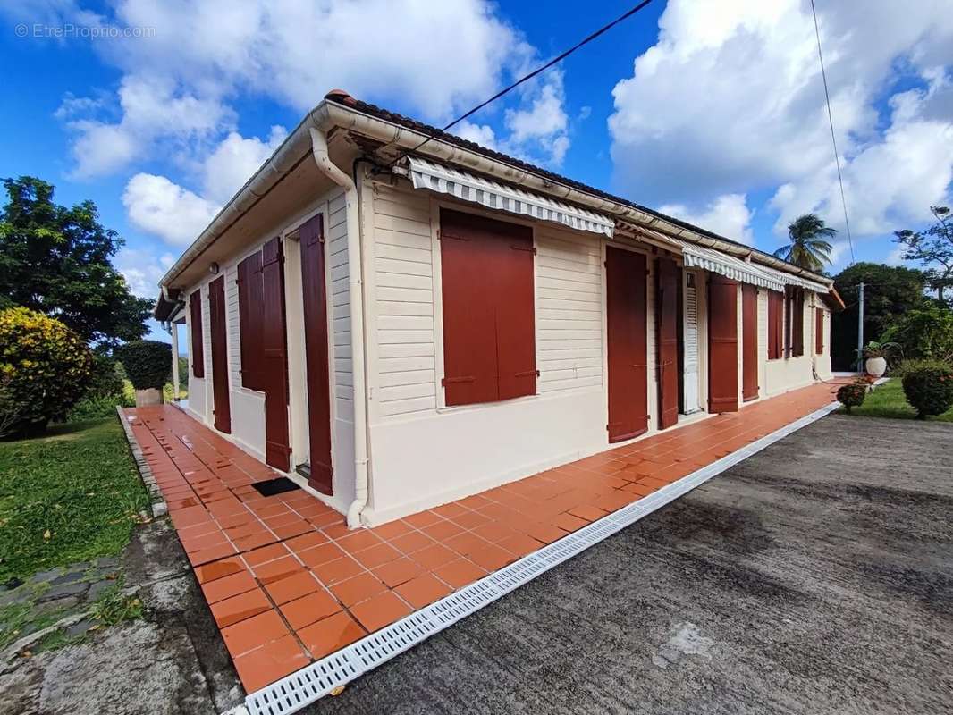 Appartement à SAINTE-MARIE