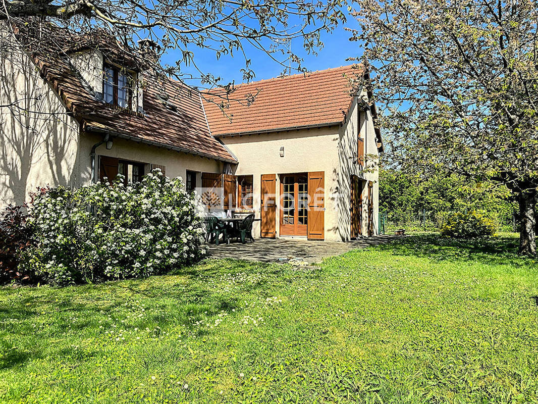 Maison à SAINT-SAUVEUR-SUR-ECOLE