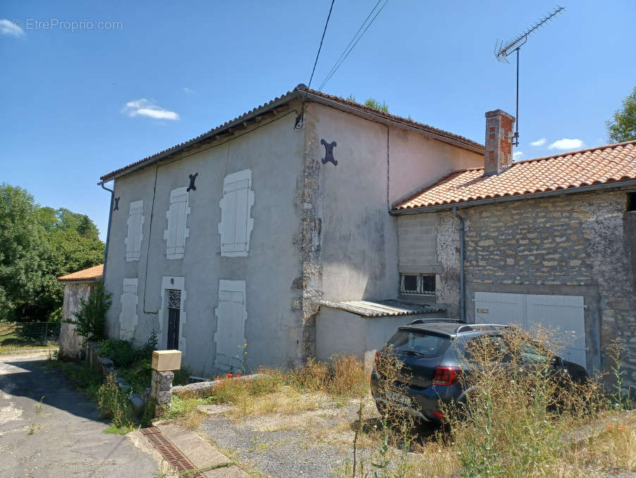 Maison à SAINT-CLAUD