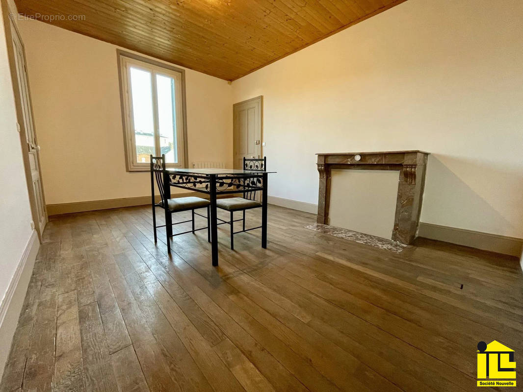 Appartement à CHARLEVILLE-MEZIERES