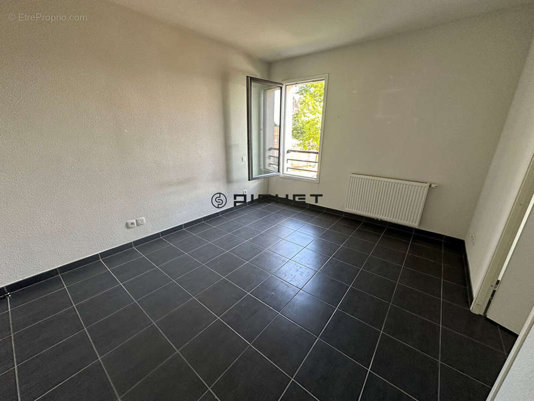 Appartement à VILLENAVE-D&#039;ORNON