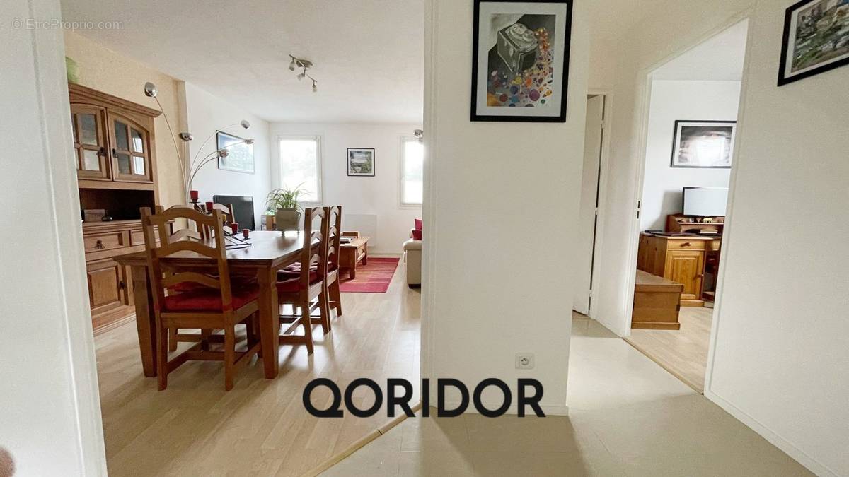 Appartement à SAINT-GENIS-LAVAL