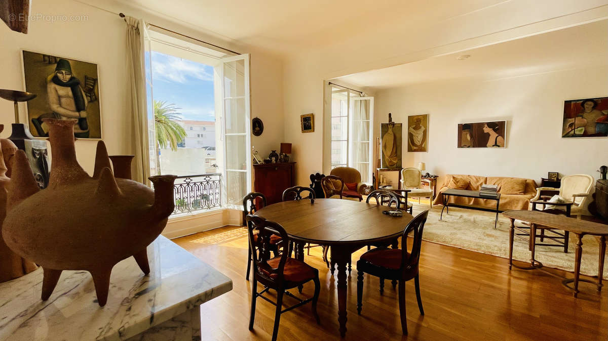 Appartement à CANNES