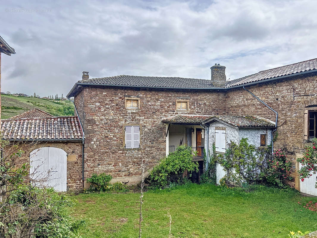 Maison à VILLE-SUR-JARNIOUX