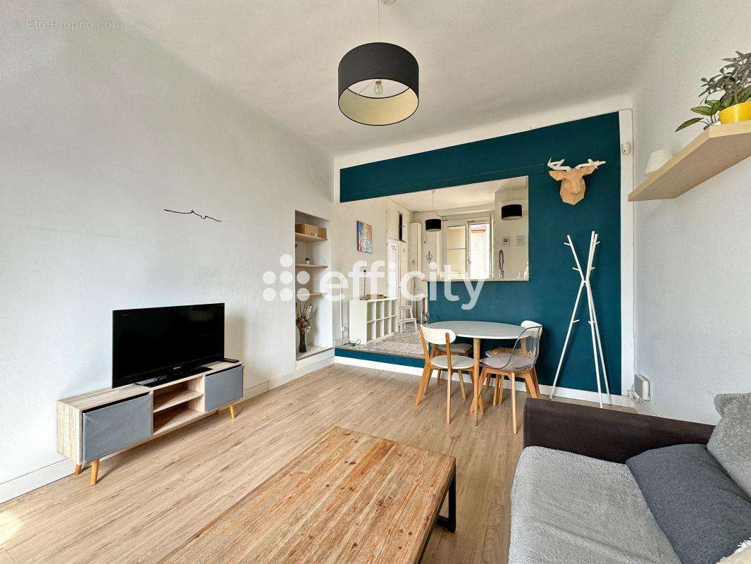 Appartement à MARSEILLE-8E