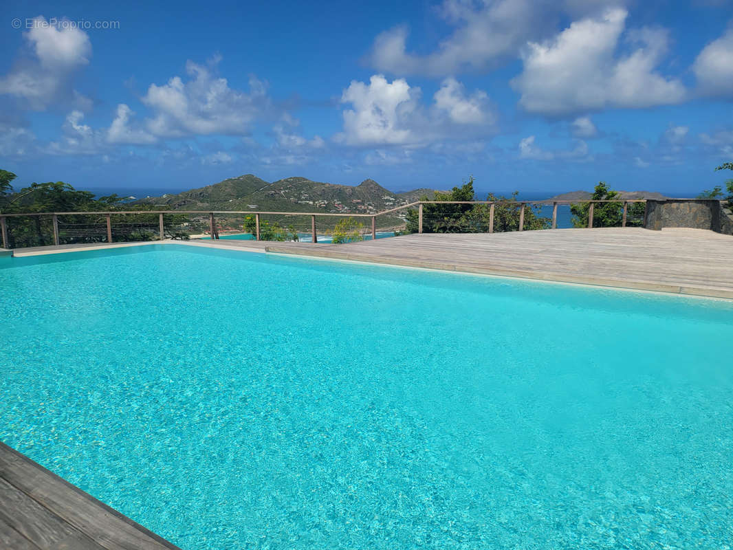 Appartement à CAPESTERRE-BELLE-EAU