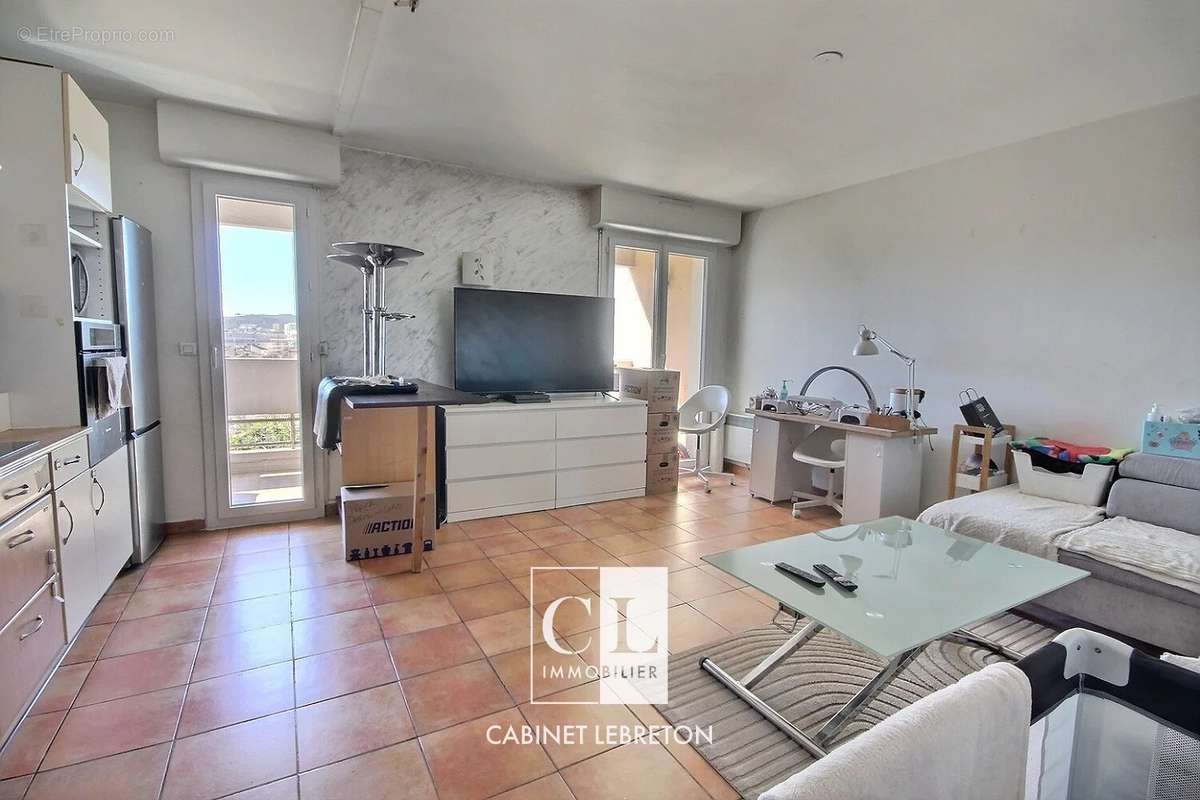 Appartement à MARSEILLE-10E