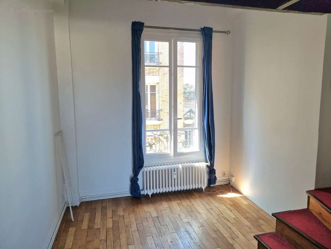 Appartement à COLOMBES