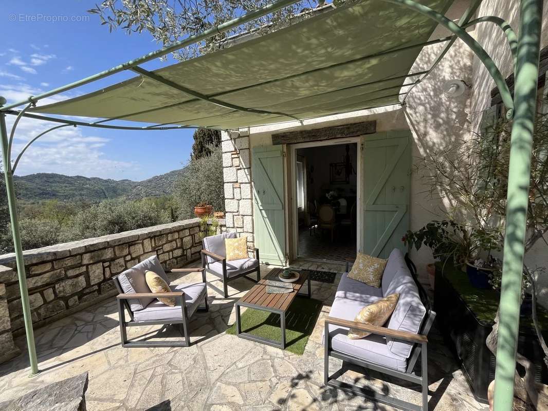 Maison à TOURRETTES-SUR-LOUP