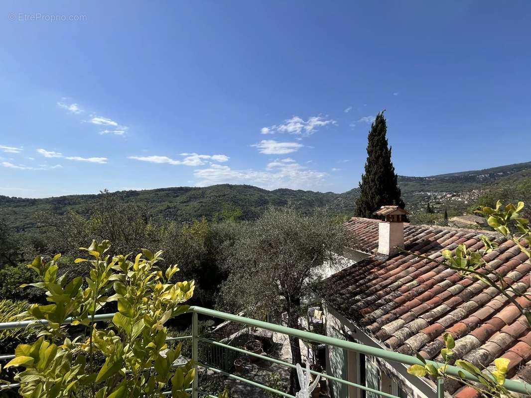 Maison à TOURRETTES-SUR-LOUP