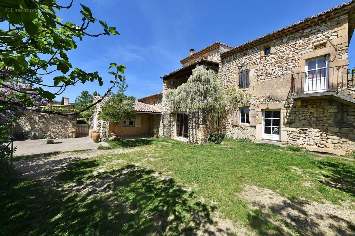 Maison à UZES