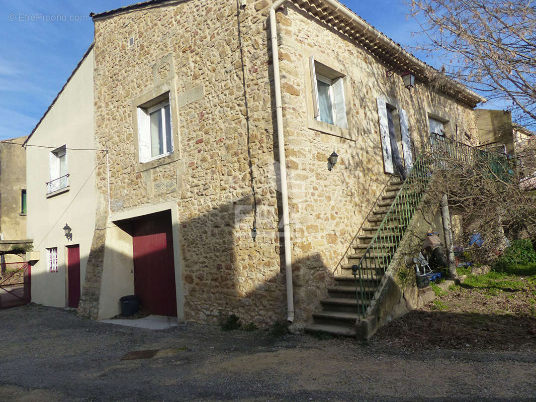 Maison à SABRAN