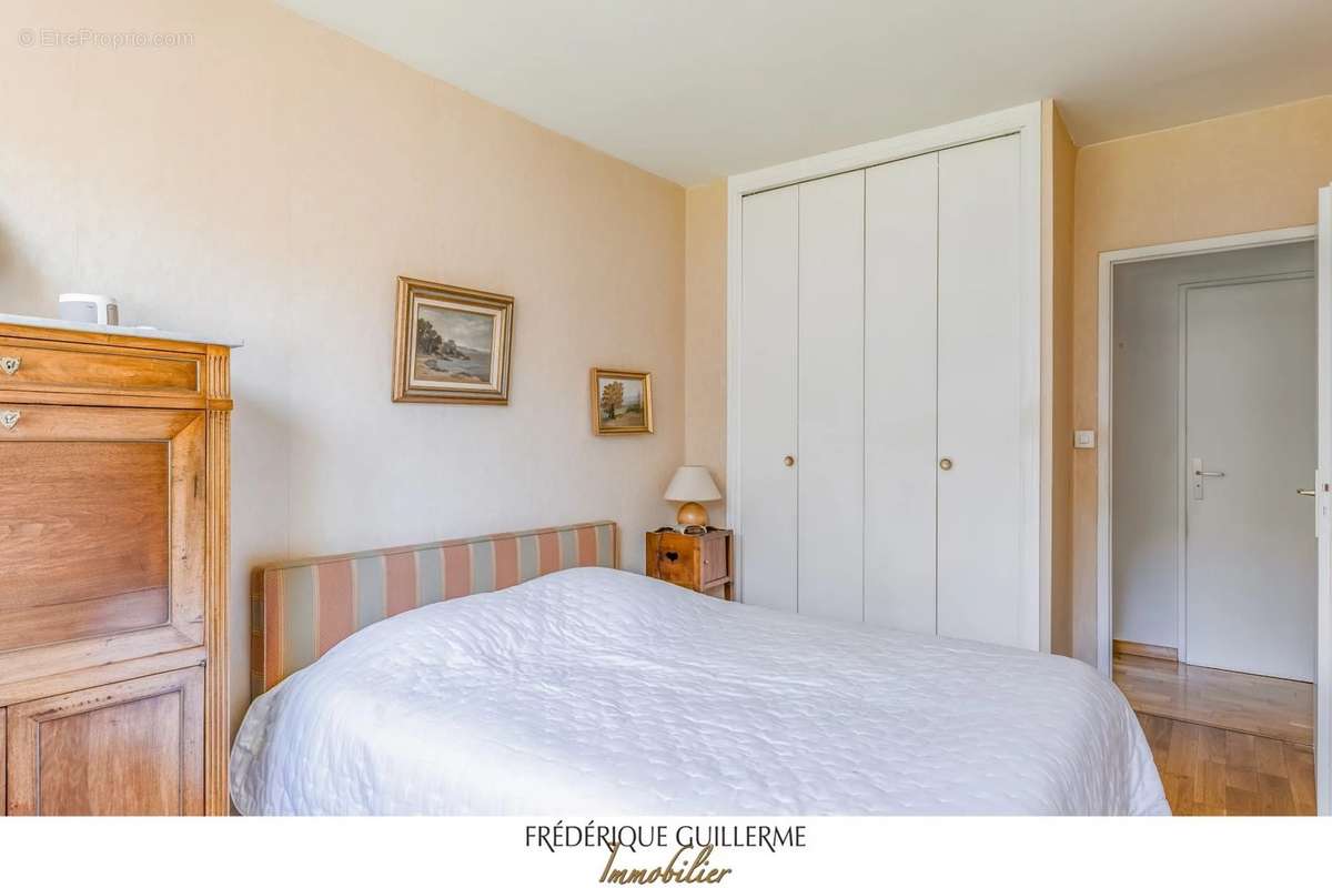 Appartement à CHARBONNIERES-LES-BAINS