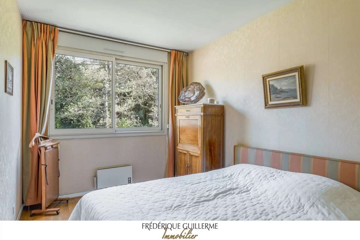 Appartement à CHARBONNIERES-LES-BAINS