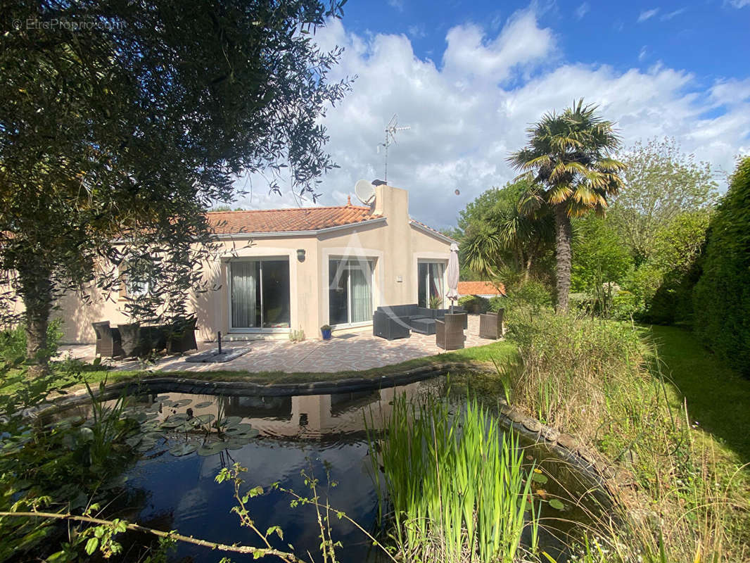 Maison à TALMONT-SAINT-HILAIRE