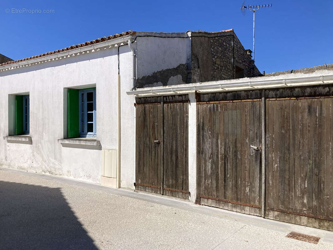 Maison à LA BREE-LES-BAINS