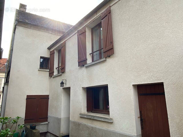 Maison à JOUARRE