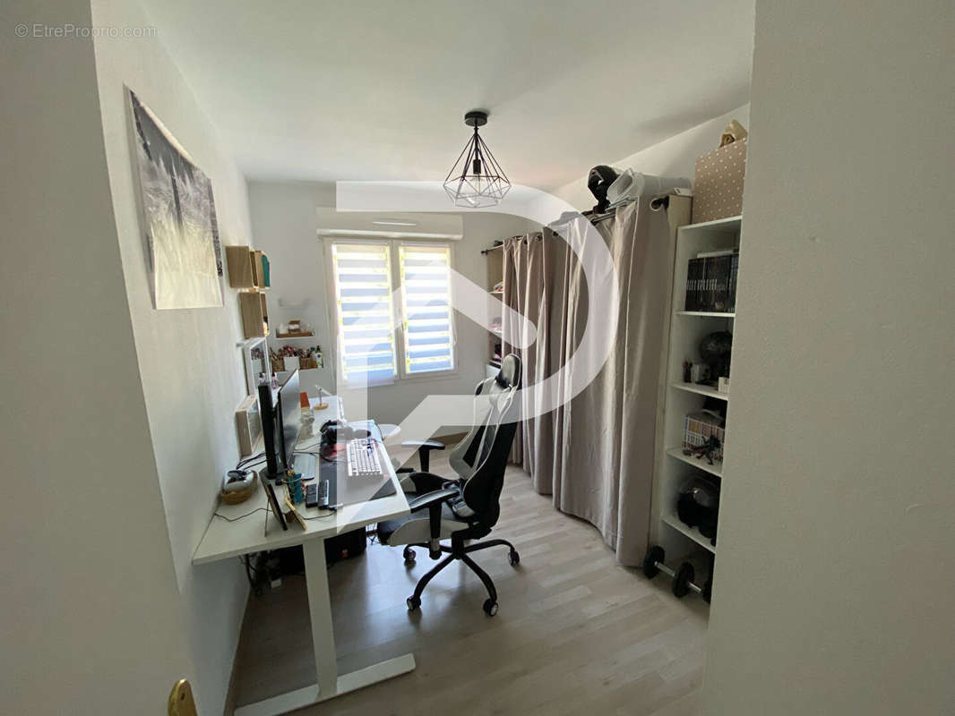 Appartement à MARSEILLE-16E