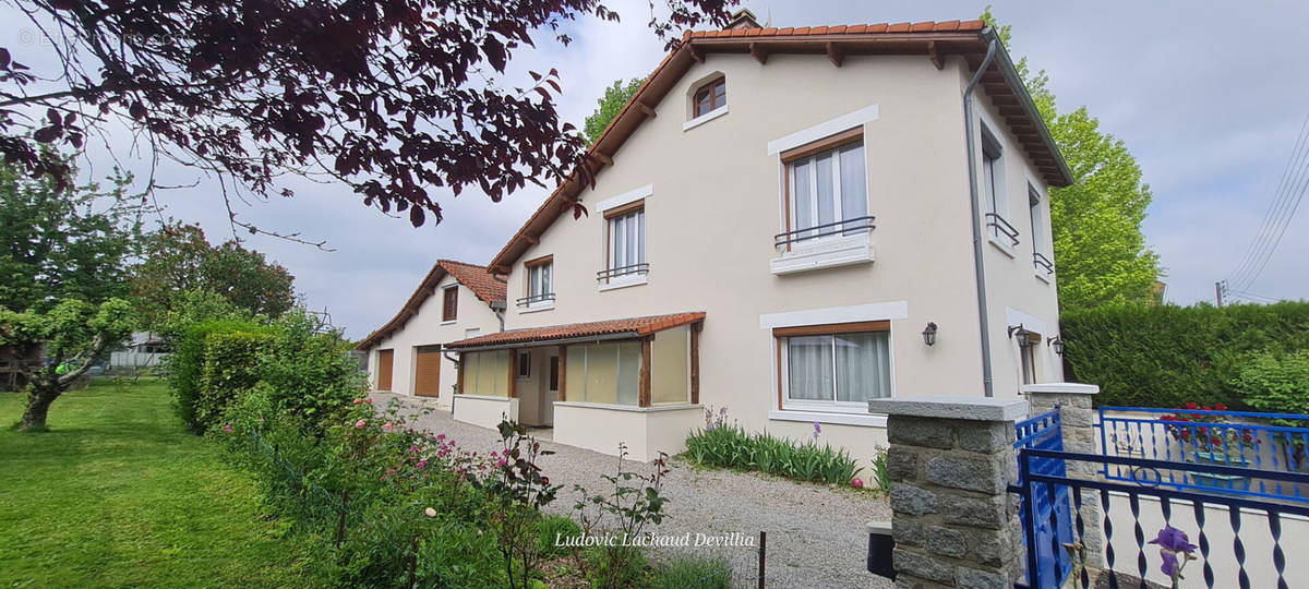 Maison à COUZEIX