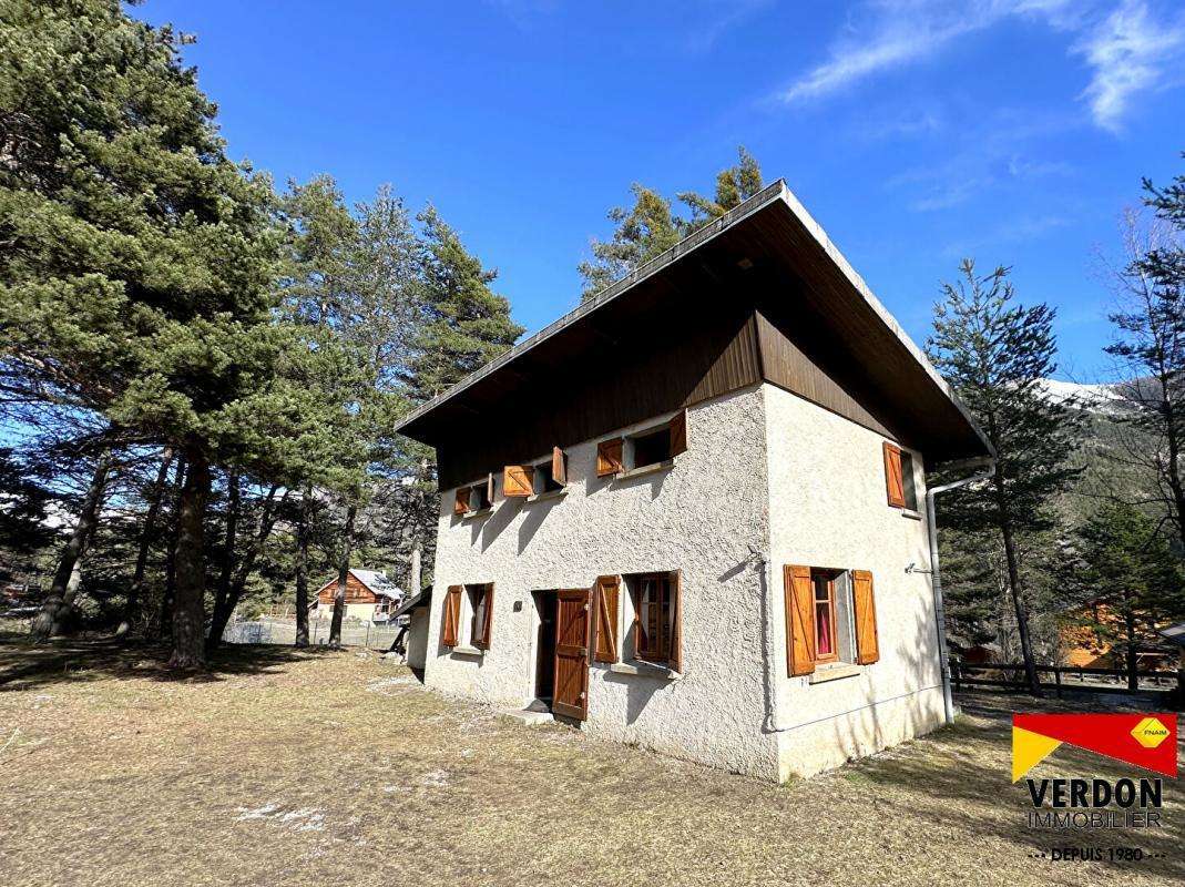 Maison à BEAUVEZER