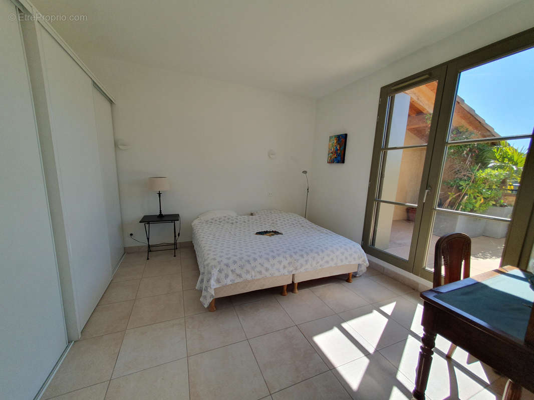 Appartement à UZES