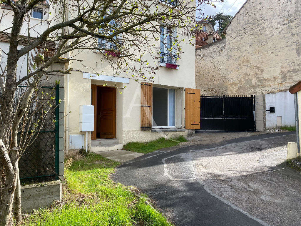 Appartement à LA FRETTE-SUR-SEINE