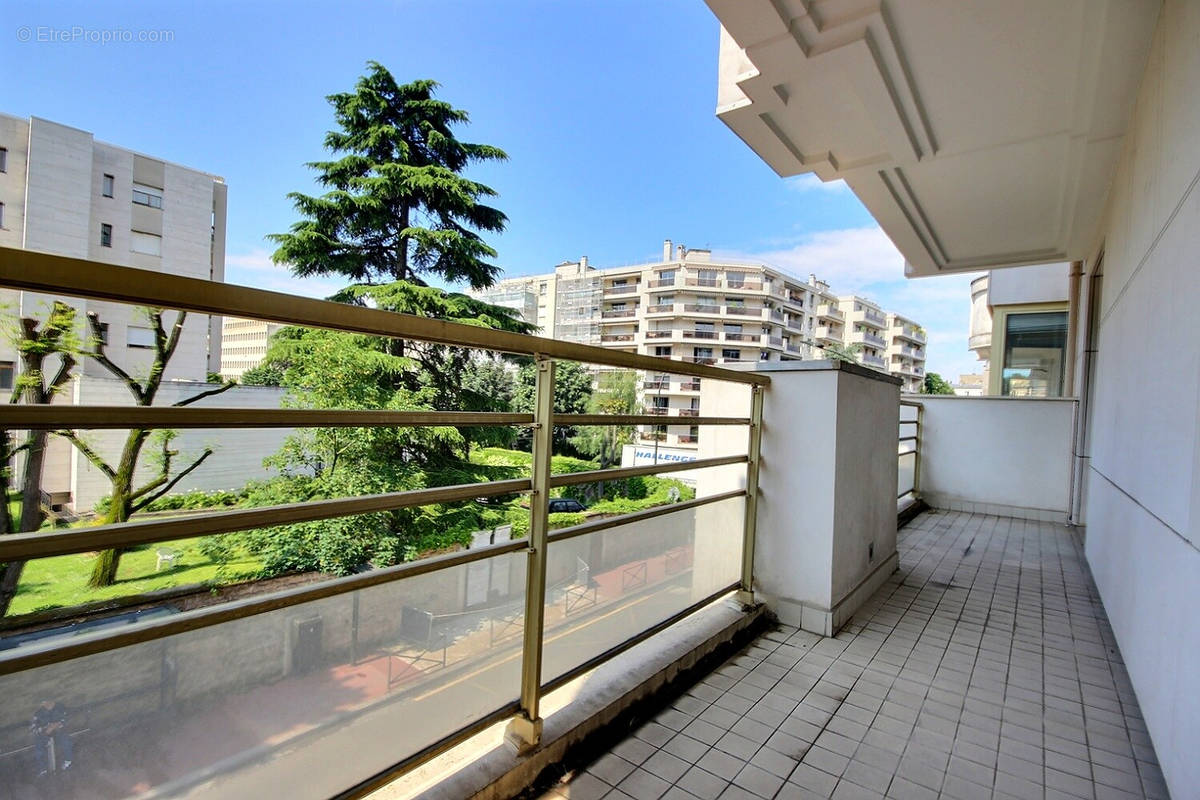 Appartement à LEVALLOIS-PERRET