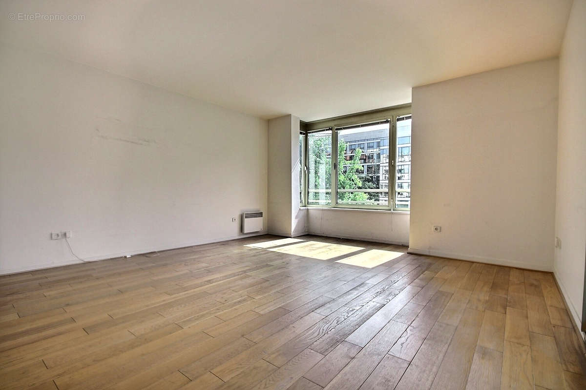 Appartement à LEVALLOIS-PERRET