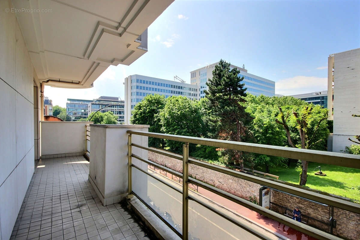 Appartement à LEVALLOIS-PERRET